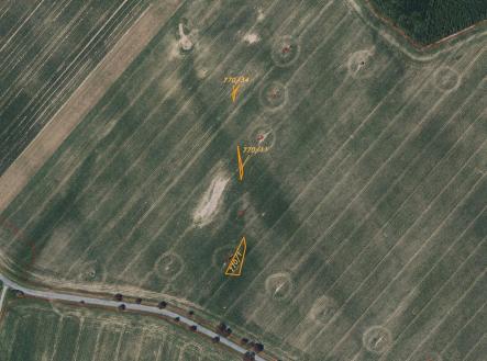 Prodej pozemku, zemědělská půda, 1 053 m²