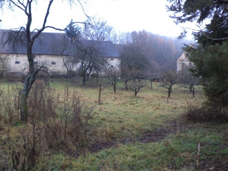 Pozemek o velikosti 436m2,  Lovečkovice