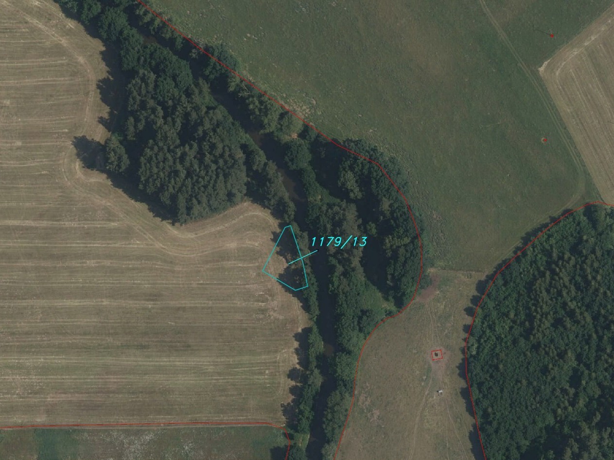 Pozemek o velikosti 552m2, Lužnice