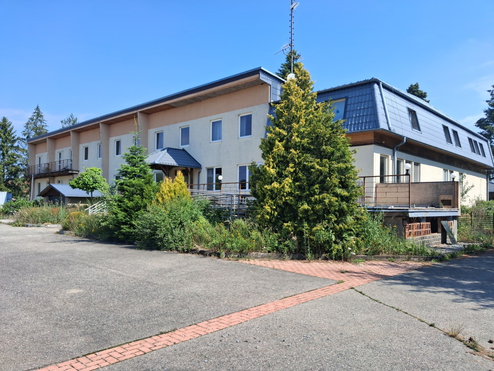 Komerční objekt s pozemky Podomí, okr, Vyškov