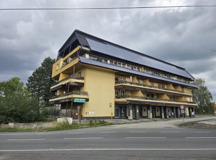 BYTOVÝ DŮM S 24 BYTY A KOMERČNÍMI PROSTORY – ŠENOV U OSTRAVY