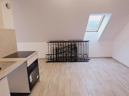 Pronájem bytu, 2+kk, 58 m²