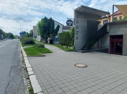 Pronájem obchodní prostor, 130 m²