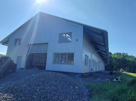Pronájem - skladovací prostor, 512 m²