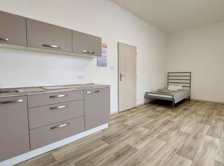 Pronájem bytu, 1+kk, 33 m²
