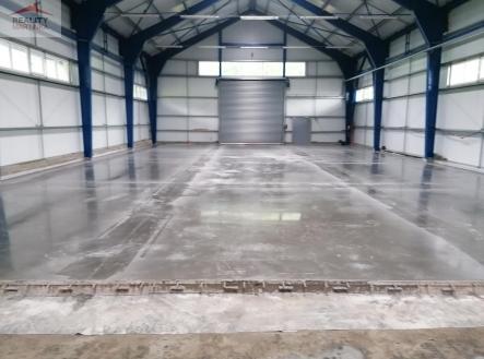 Pronájem výrobní prostor, 512 m²