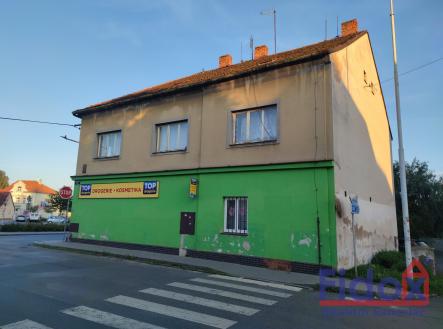 Prodej obchodní prostor, 400 m²