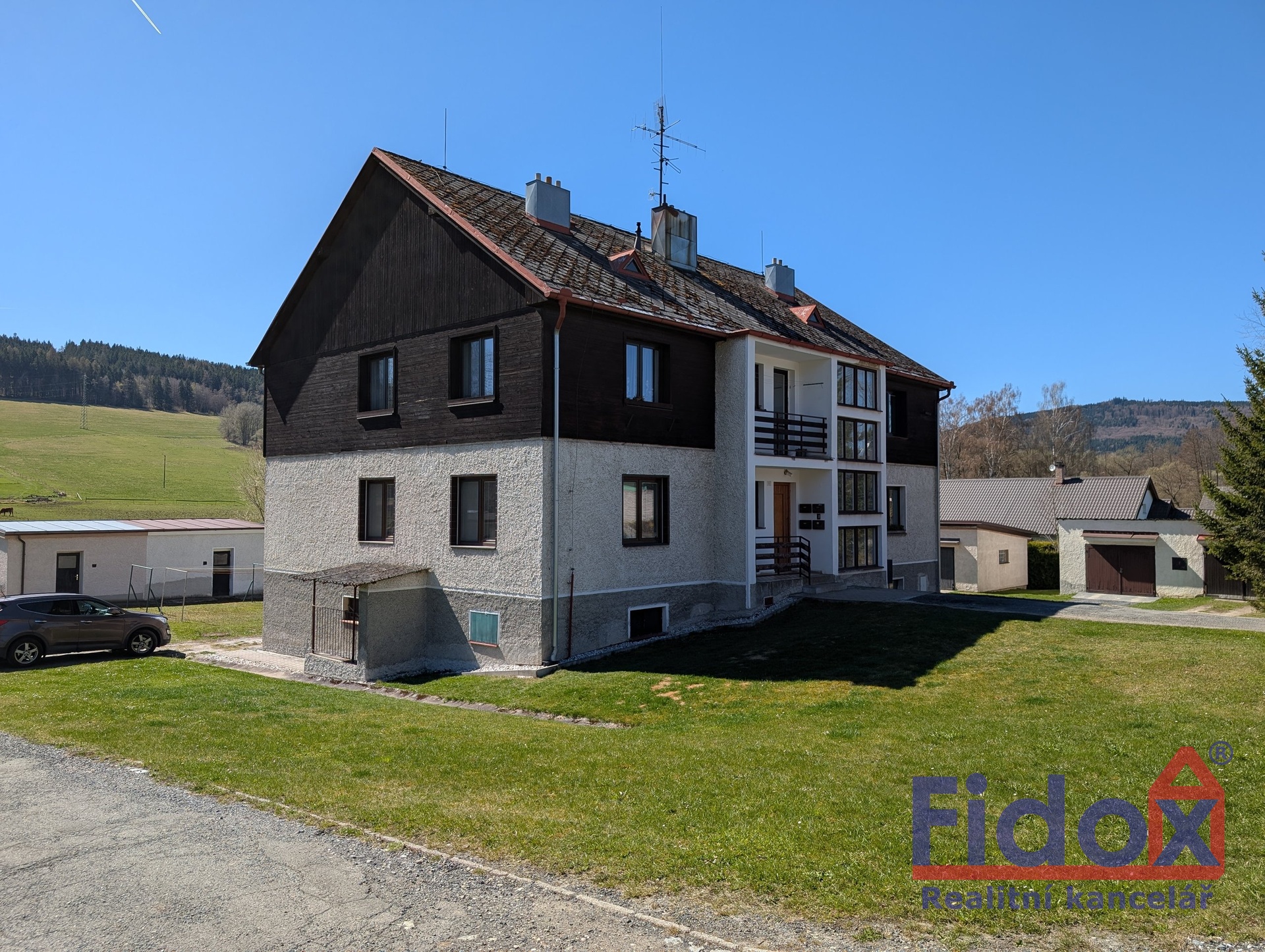 PXL_20260408_101446896