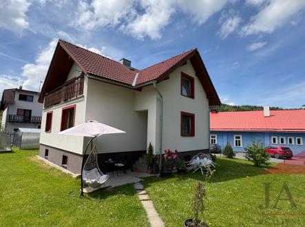 Prodej - dům/vila, 146 m²
