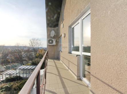 Pronájem kanceláře, 100 m²