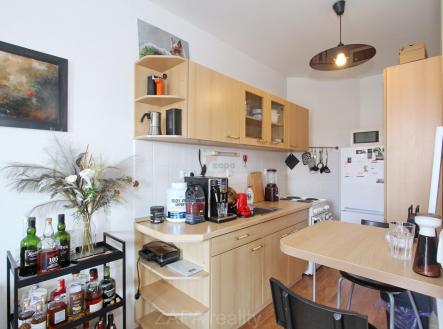 Pronájem bytu, 1+1, 49 m²