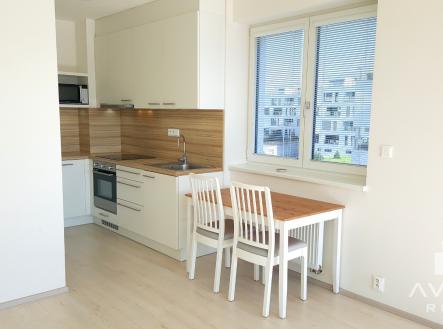 Pronájem bytu, 1+kk, 38 m²