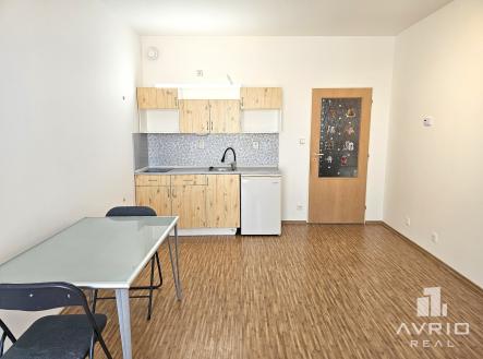Pronájem bytu, 1+kk, 37 m²
