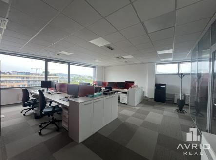 Pronájem kanceláře, 532 m²
