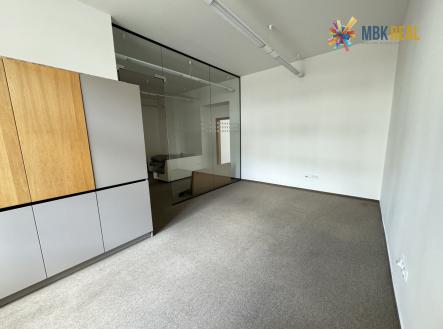 Pronájem - komerční objekt, administrativní budova, 71 m²