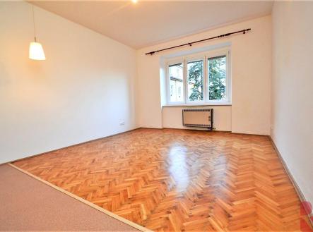 Pronájem bytu, 1+kk, 32 m²