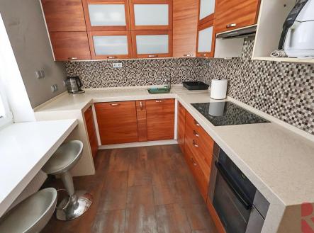 Pronájem bytu, 2+1, 56 m²