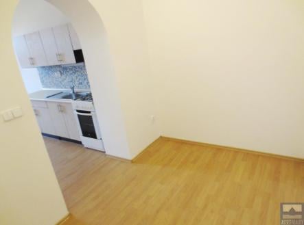 Pronájem bytu, 1+kk, 32 m²