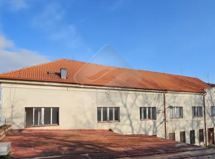 Prodej kanceláře, 564 m²