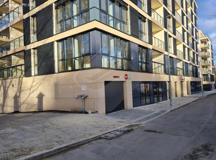 Pronájem - obchodní prostor, 113 m²
