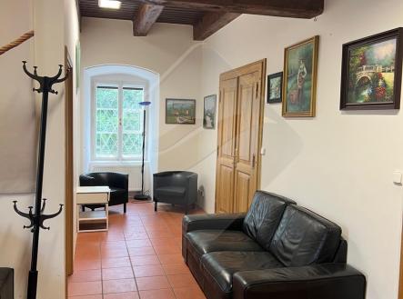 Prodej obchodní prostor, 109 m²