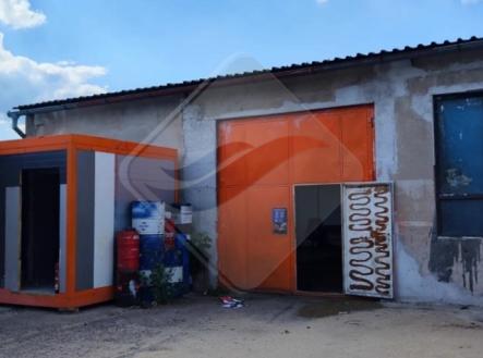 Pronájem - skladovací prostor, 120 m²