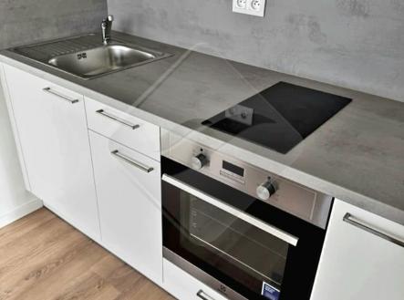 Pronájem bytu, 1+kk, 7 179 m²