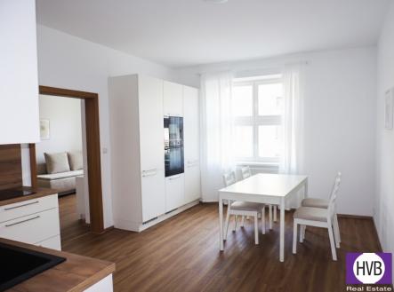 Pronájem bytu, 4+kk, 90 m²