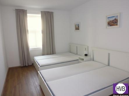 Pronájem bytu, 4+kk, 90 m²