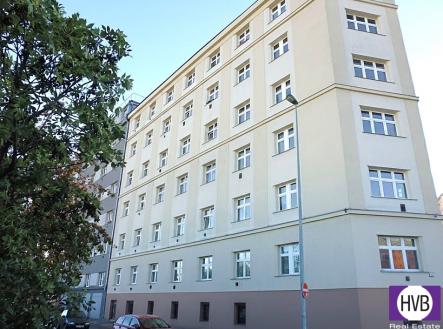 Pronájem bytu, 2+kk, 45 m²