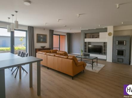 Pronájem domu/vily, 180 m²