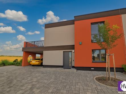 Pronájem domu/vily, 180 m²