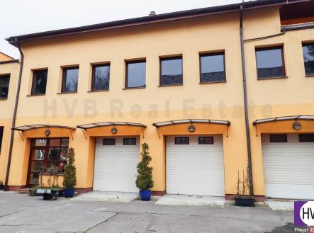 Pronájem obchodní prostory, 230 m²