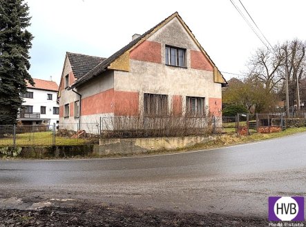 Prodej RD/zemědělské usedlosti k rekonstrukci, pozemek 1298 m2, Neveklov-Bělice, okr. Benešov