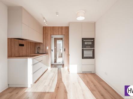 Pronájem bytu, 2+kk, 42 m²