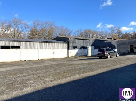 Prodej skladovací prostor, 7 900 m² obrázek