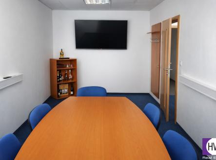 Pronájem kanceláře, 45 m²