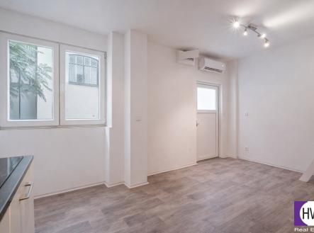 Prodej bytu, 1+kk, 30 m²