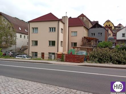Prodej nájemního domu, 1 182 m²