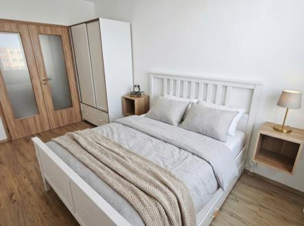 Pronájem bytu, 2+kk, 43 m²