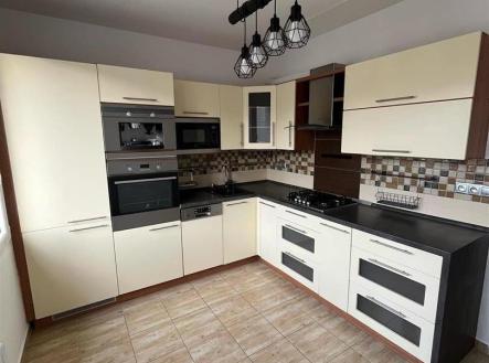 Pronájem bytu, 3+1, 74 m²