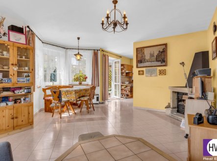 Prodej rodinného domu 5+kk/2G 200 m2, pozemek 1016 m2, Louňovice, okr. Praha - Východ