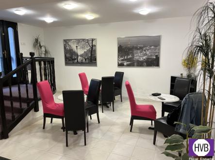 Pronájem obchodní prostory, 193 m²