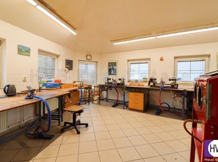 Pronájem výrobní prostory, 42 m²