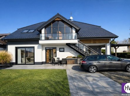 Prodej nájemního domu, 340 m²