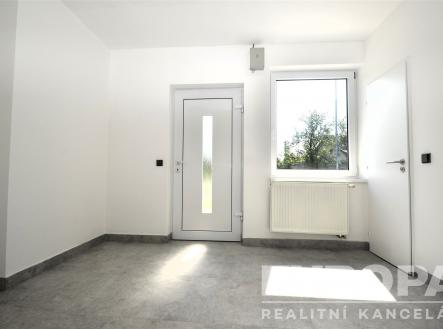 Pronájem - obchodní prostor, 37 m²