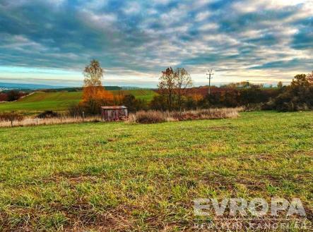 Prodej pozemku pro bydlení, 1 300 m²