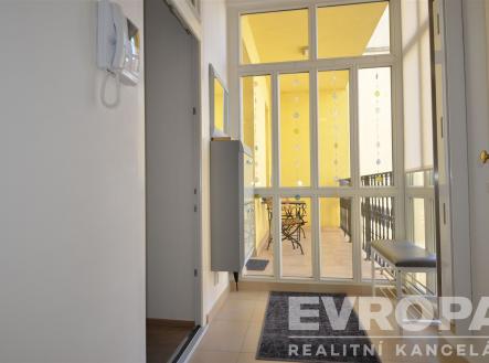 Prodej bytu, 3+kk, 64 m²