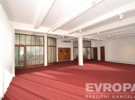 Pronájem obchodní prostor, 104 m²