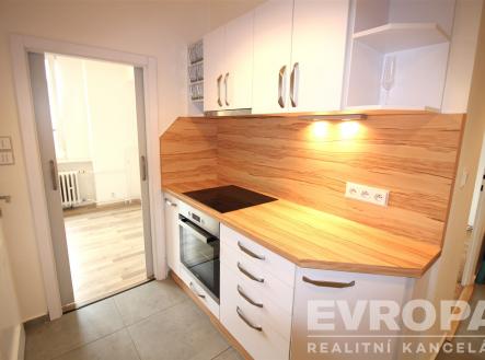 Pronájem bytu, 2+1, 42 m²